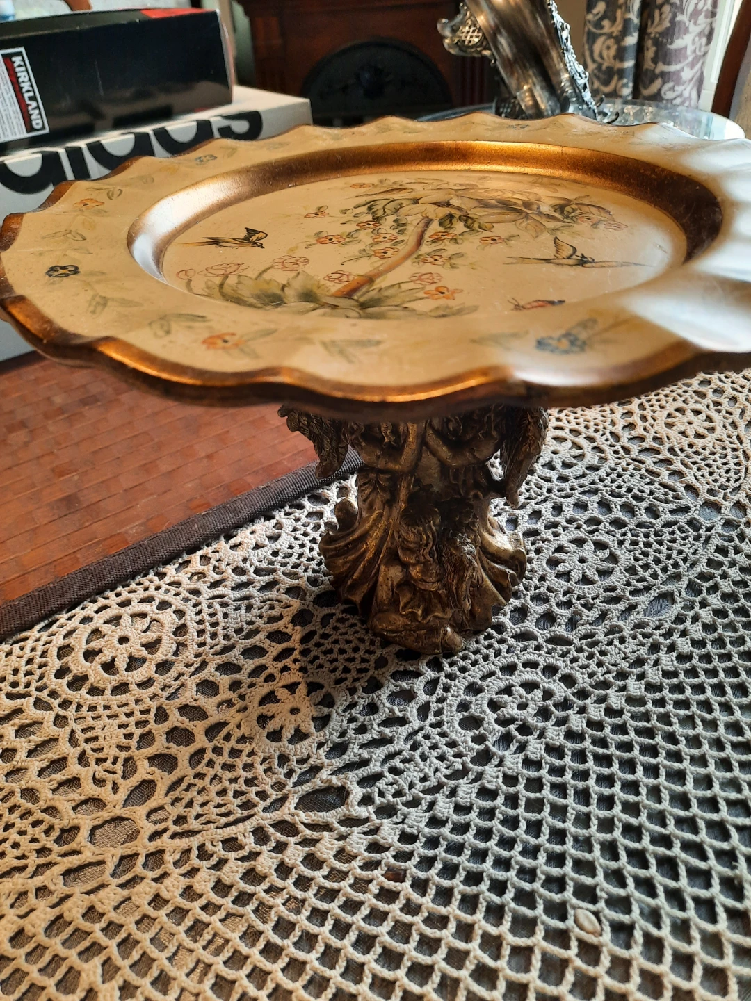 Ornate Angel Pedestal Stand - photo 2
