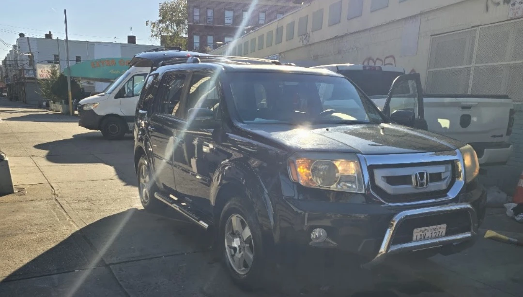 Honda Pilot SUV - photo 2