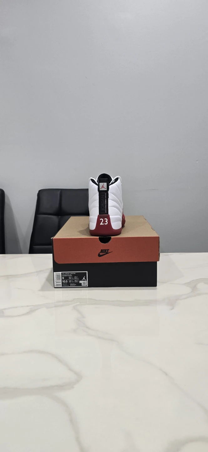 Air Jordan 12 Cherry size 9 - photo 2