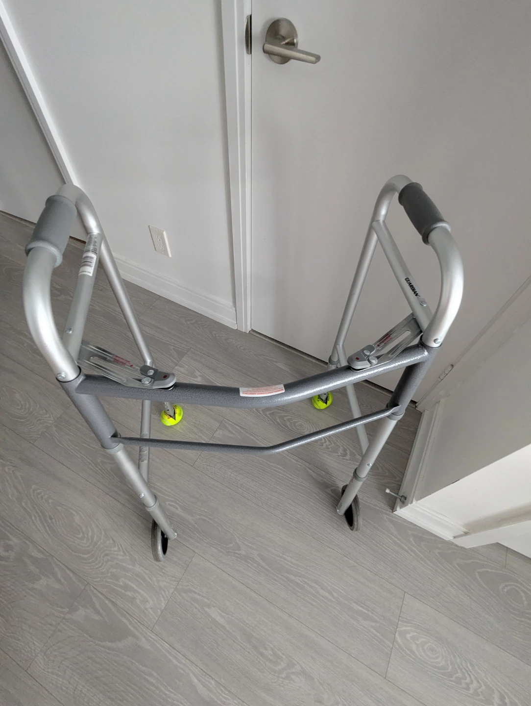 Guardian Folding 2 Wheels Walker - photo 3