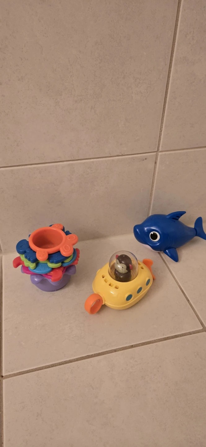 Step2 Water Table + extra toys - photo 5