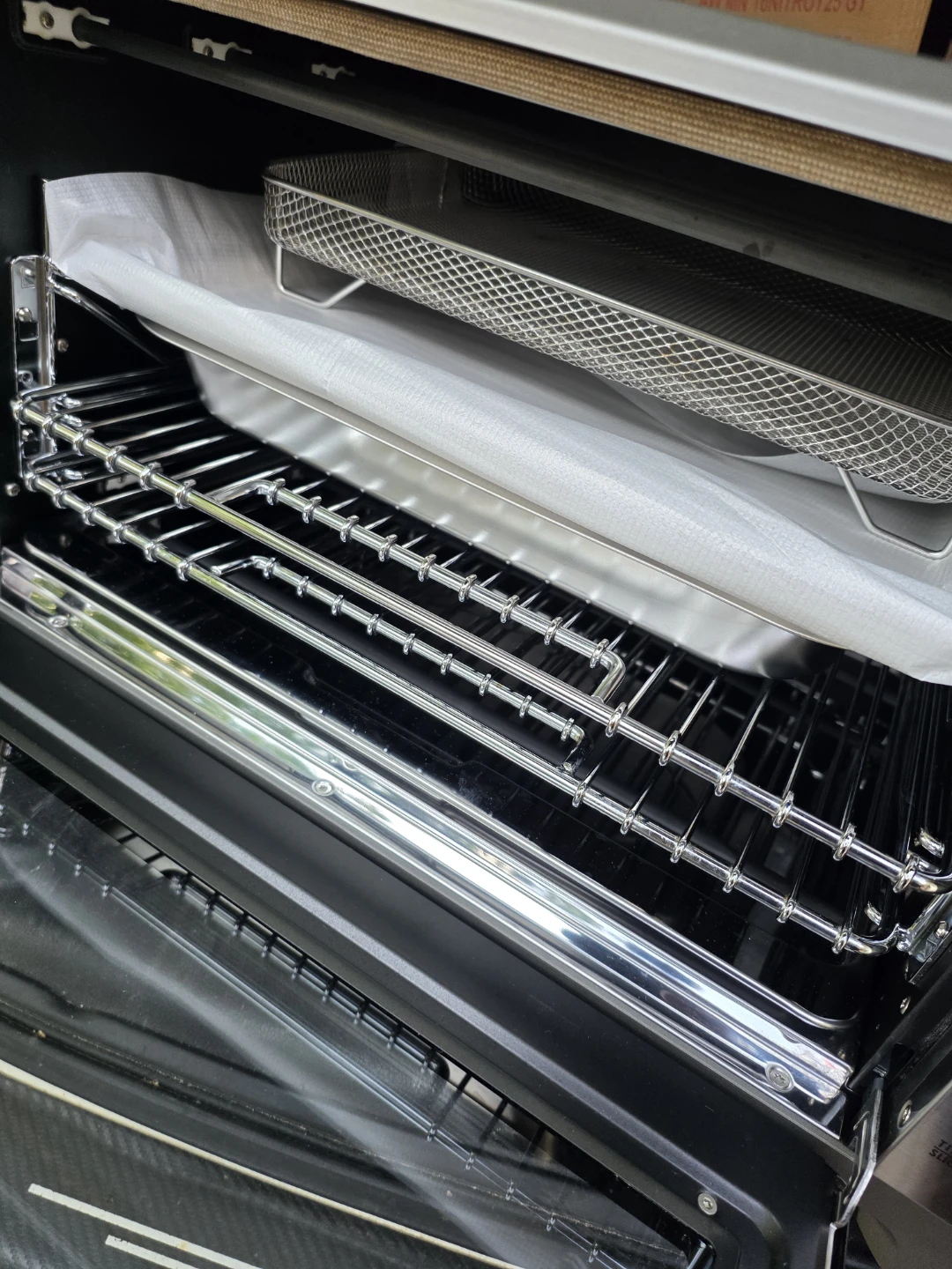 Lotus Convection Toaster Oven - photo 2