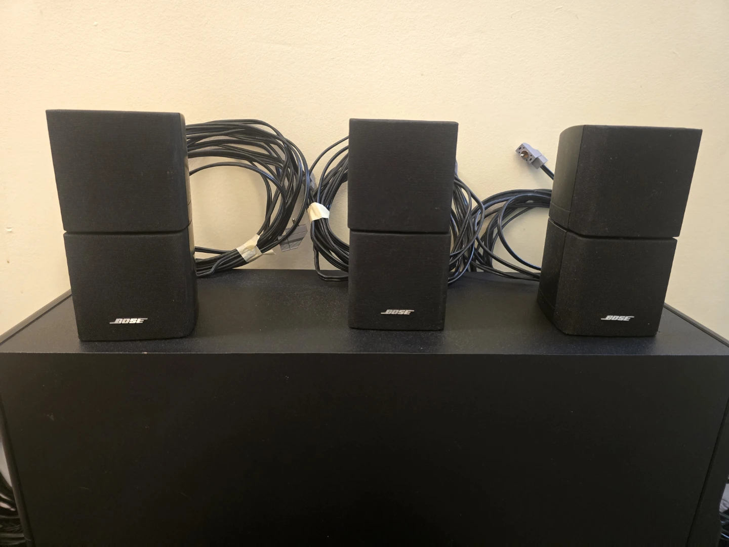 Acoustimass® 10 Series II home theater speaker system - photo 3