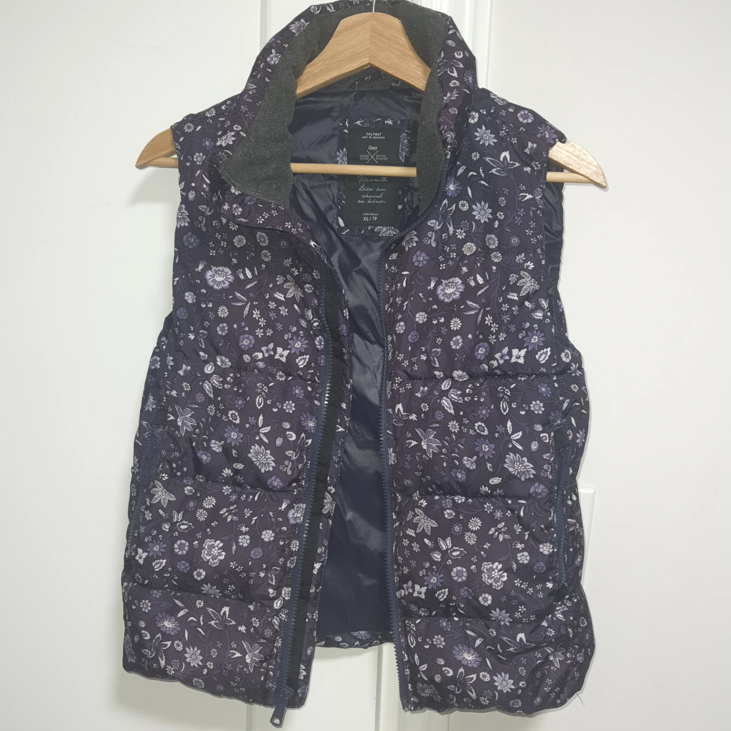 Gap Floral Puffer Vest