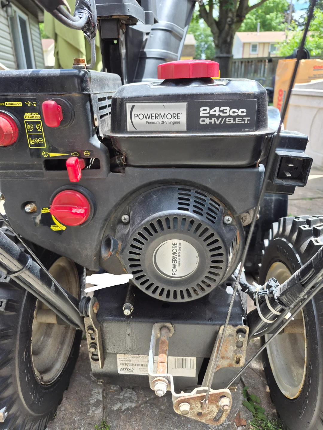 MTD Gold Snow Blower 26" Power Steering - photo 4