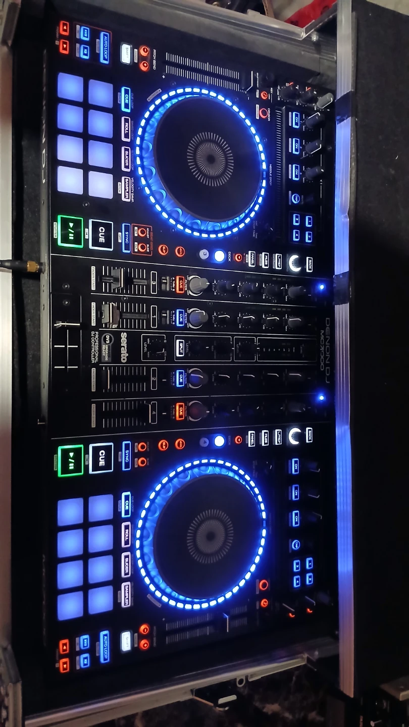 Denon DJ MC7000