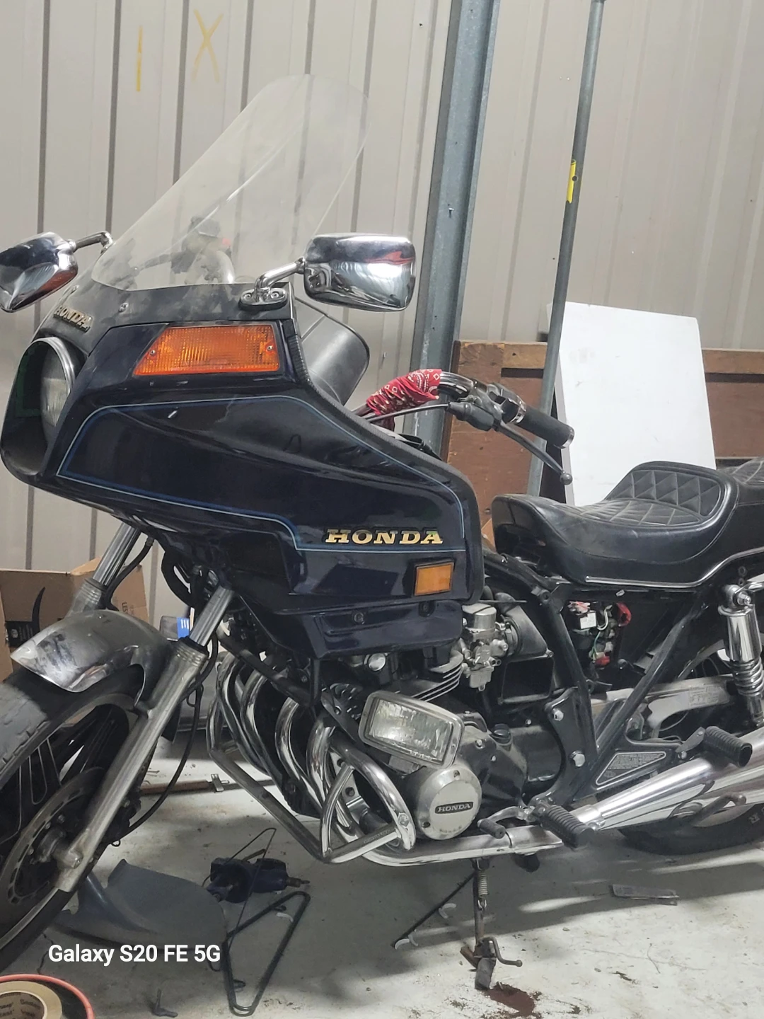 Honda Motorcycle 750 custom.