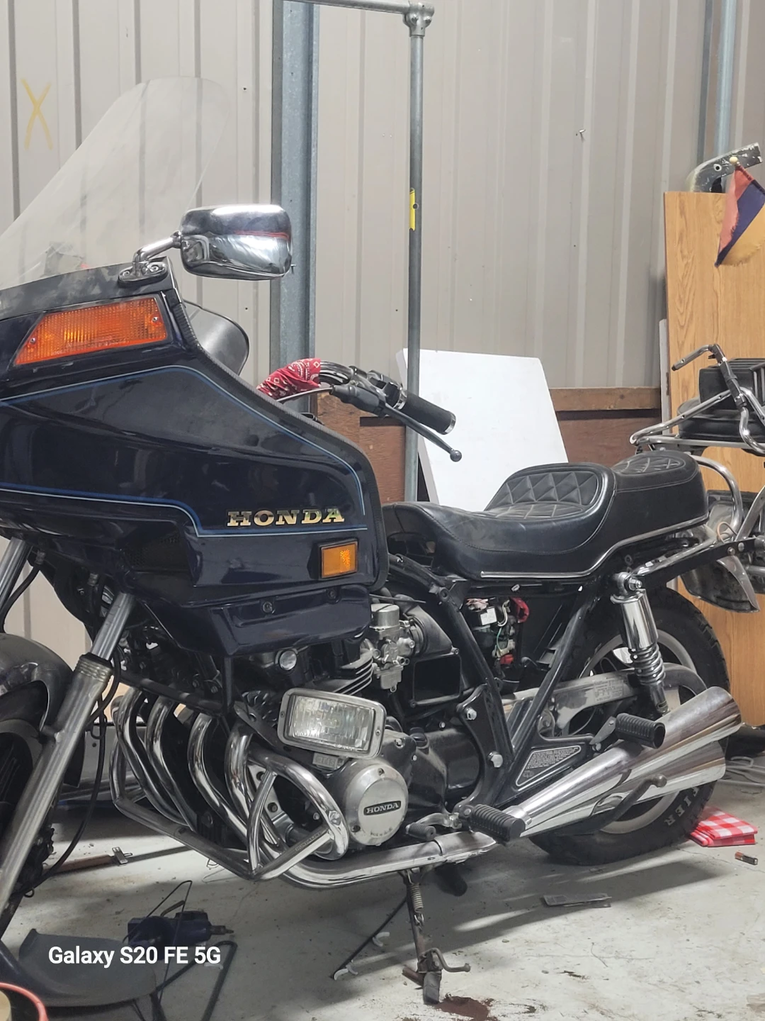 Honda Motorcycle 750 custom. - photo 3