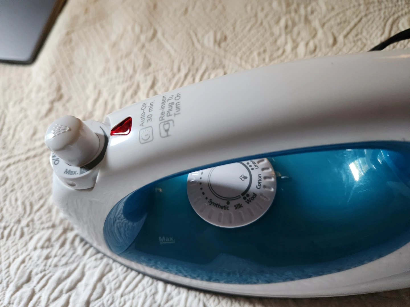 White and Blue Steam Iron ⚽ - photo 3