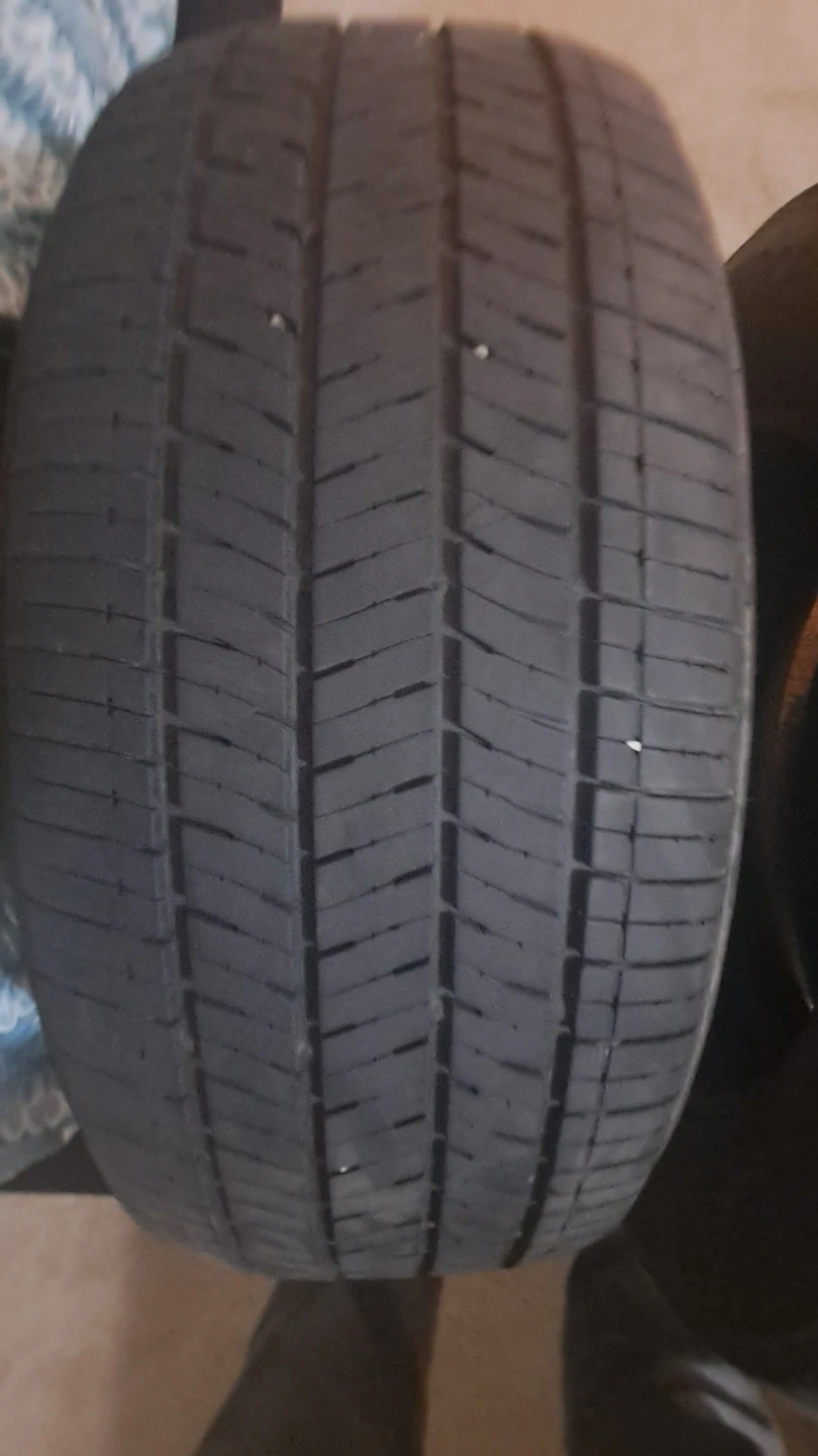 Tire Set - 4x All Season Tires - photo 5
