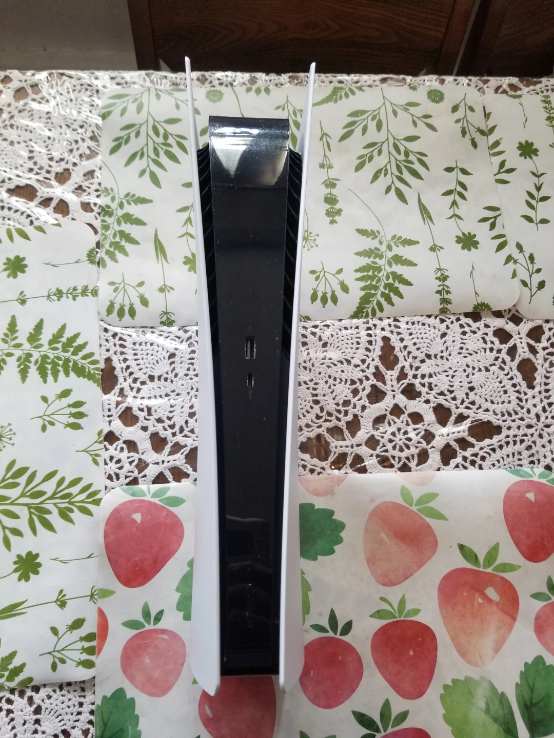 PS5 Digital Edition Console 667GB - photo 2