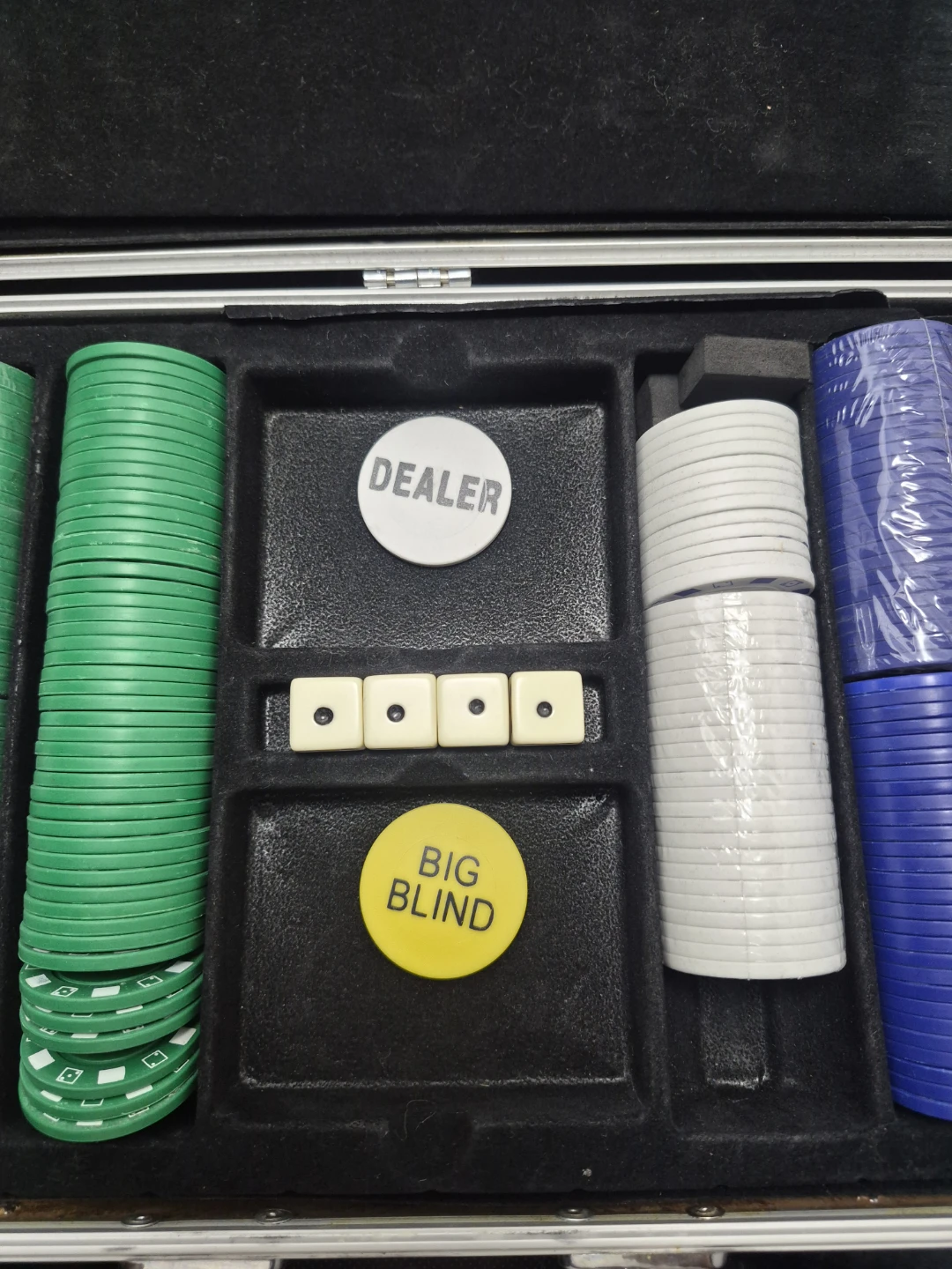 Poker Chip Set with Case - photo 4
