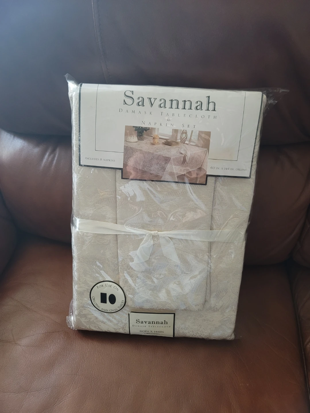 Savannah Damask Tablecloth Napkin Set 60" x 144"