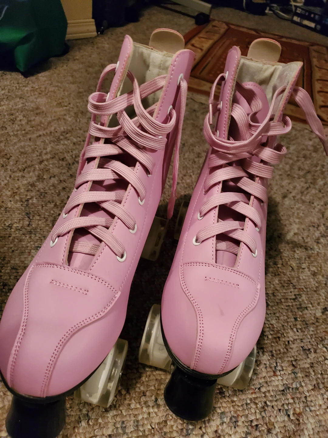 Pink Roller Skates - photo 4