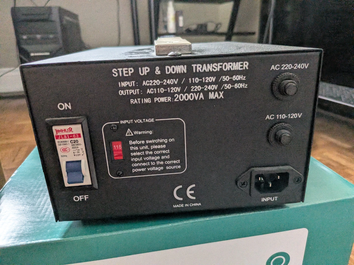 LiteFuze LT-2000 Step Up & Down Voltage Transformer