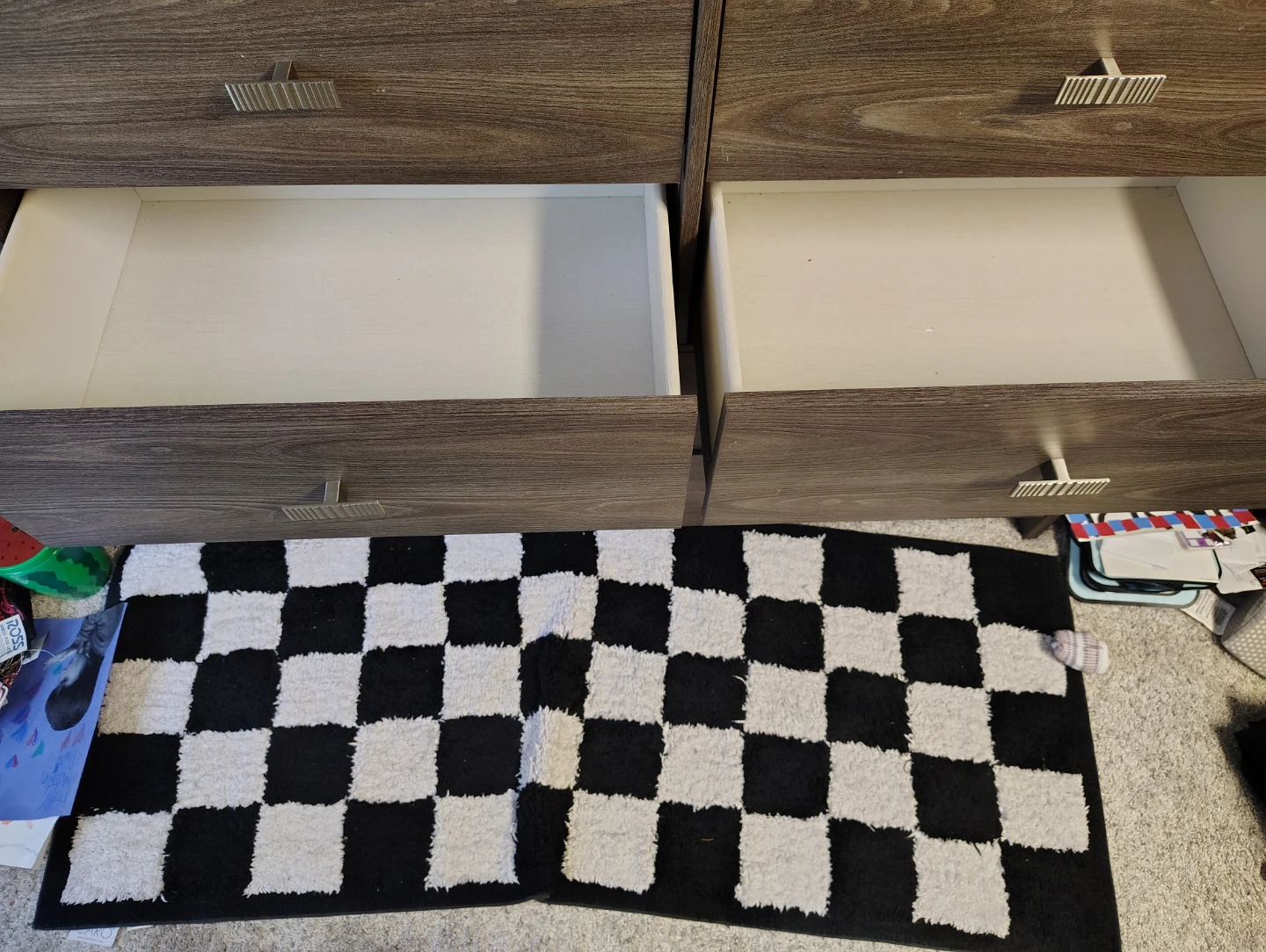 Wood Dresser with Mirror Plus Nightstand - photo 4