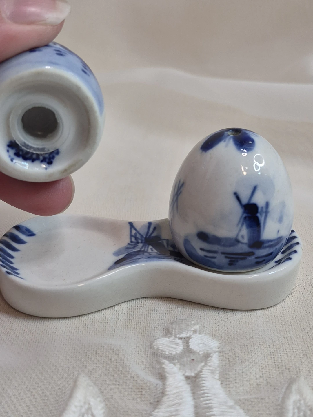 Vintage Little Holland Ceramic Delft Salt & Pepper Set - photo 3