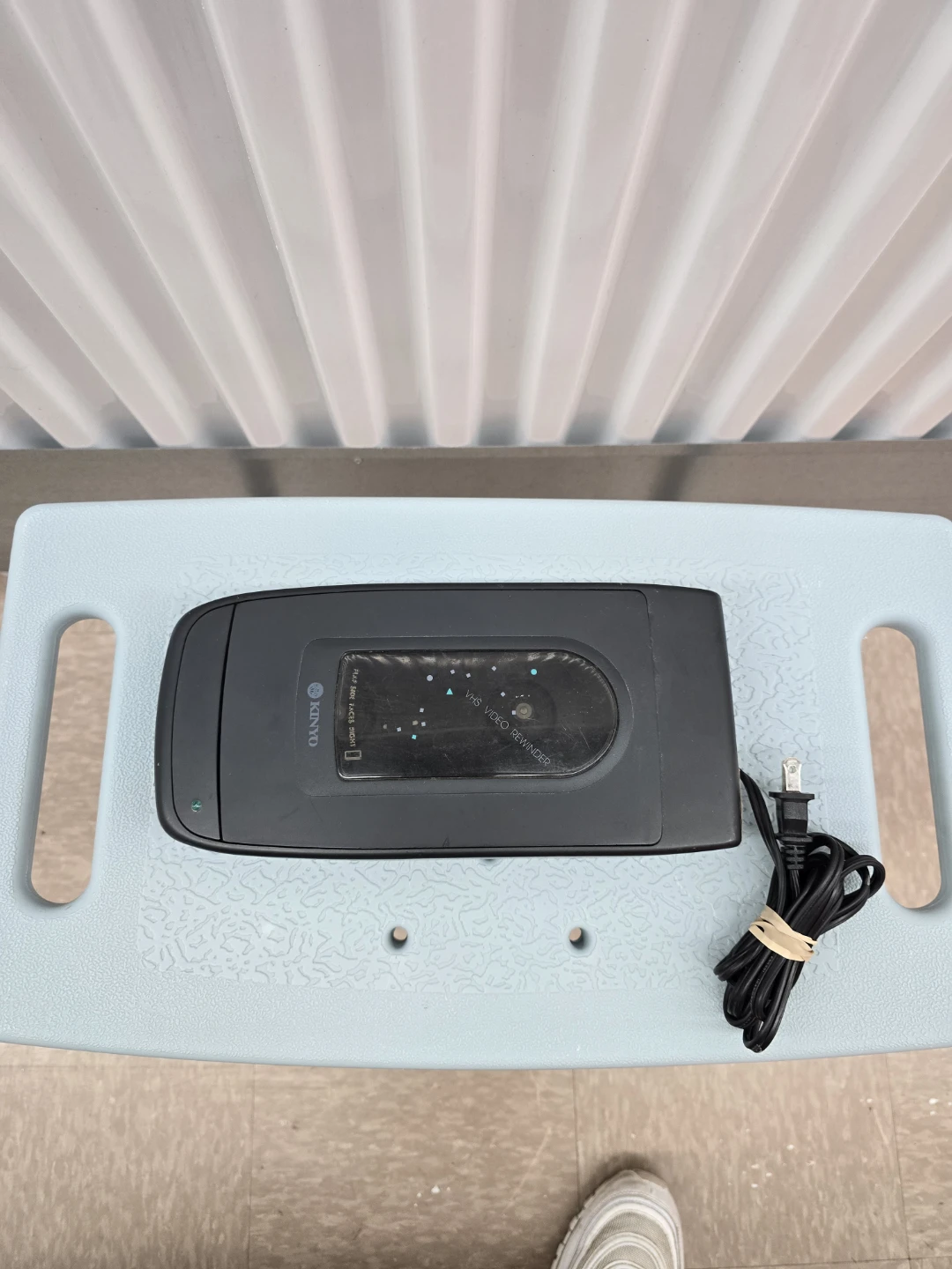 KINYO VHS VIDEO SCREENER