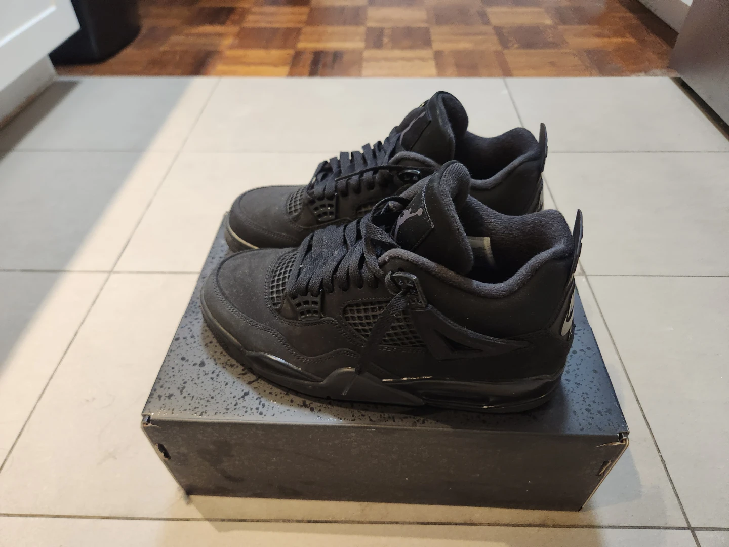 Air Jordan 4 Black Cat Sneakers