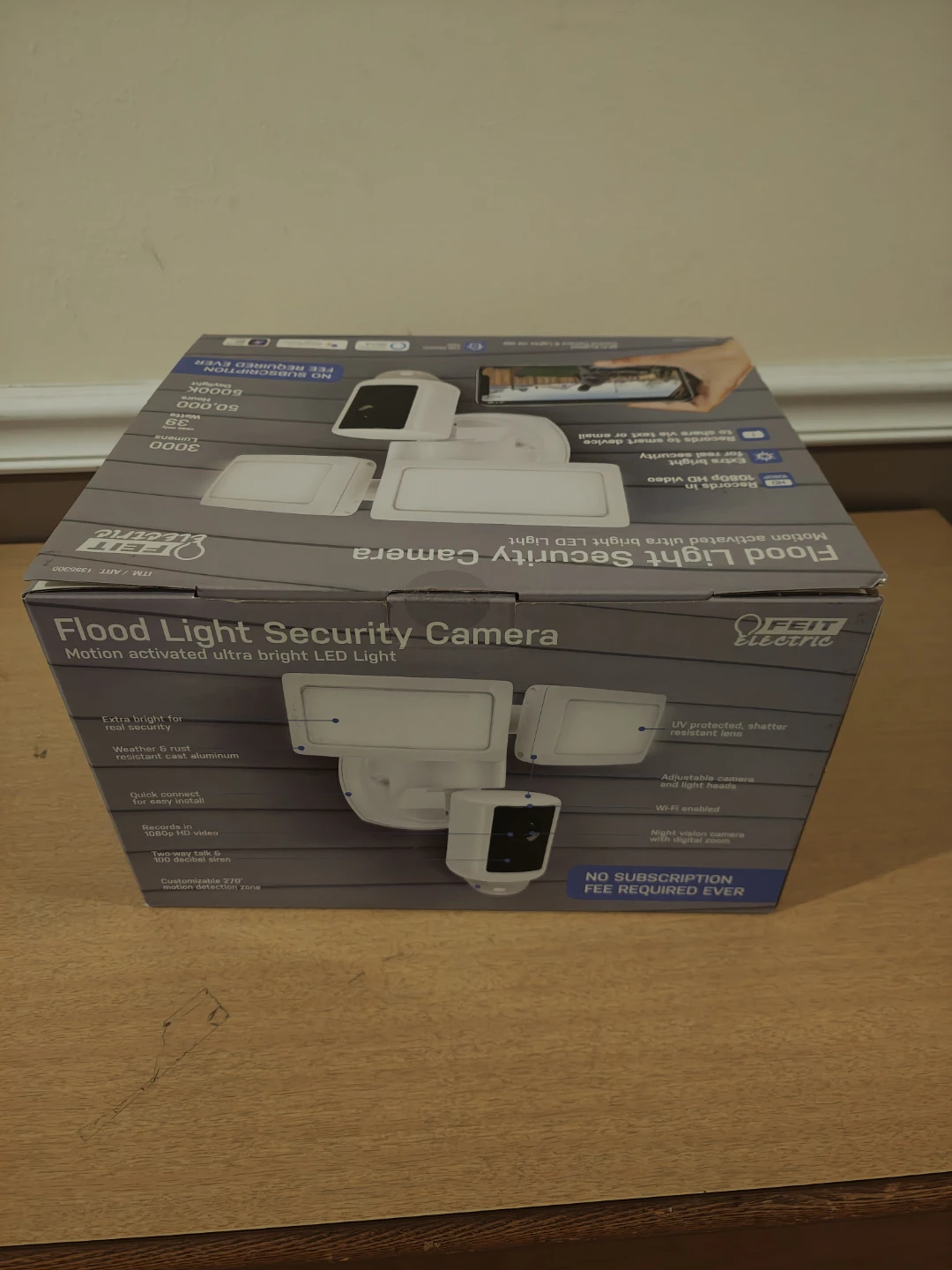 FEIT ELECTRIC Flood Light Security Camera - photo 2