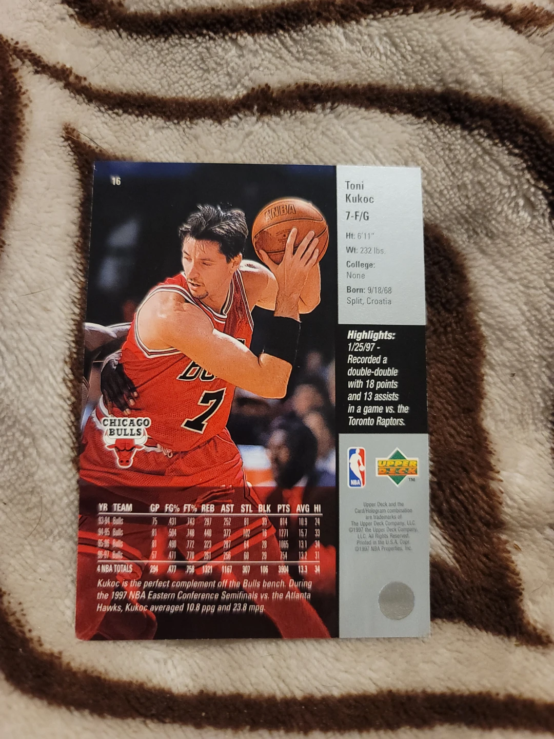 1997 Upper Deck Toni Kukoc Chicago Bulls Basketball Card 7-FG - photo 3