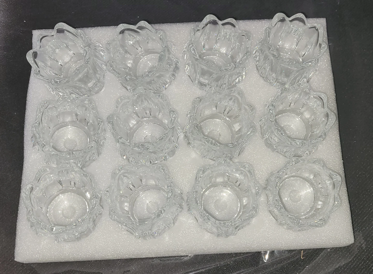 Set of 24 Clear tea light holders. - photo 2