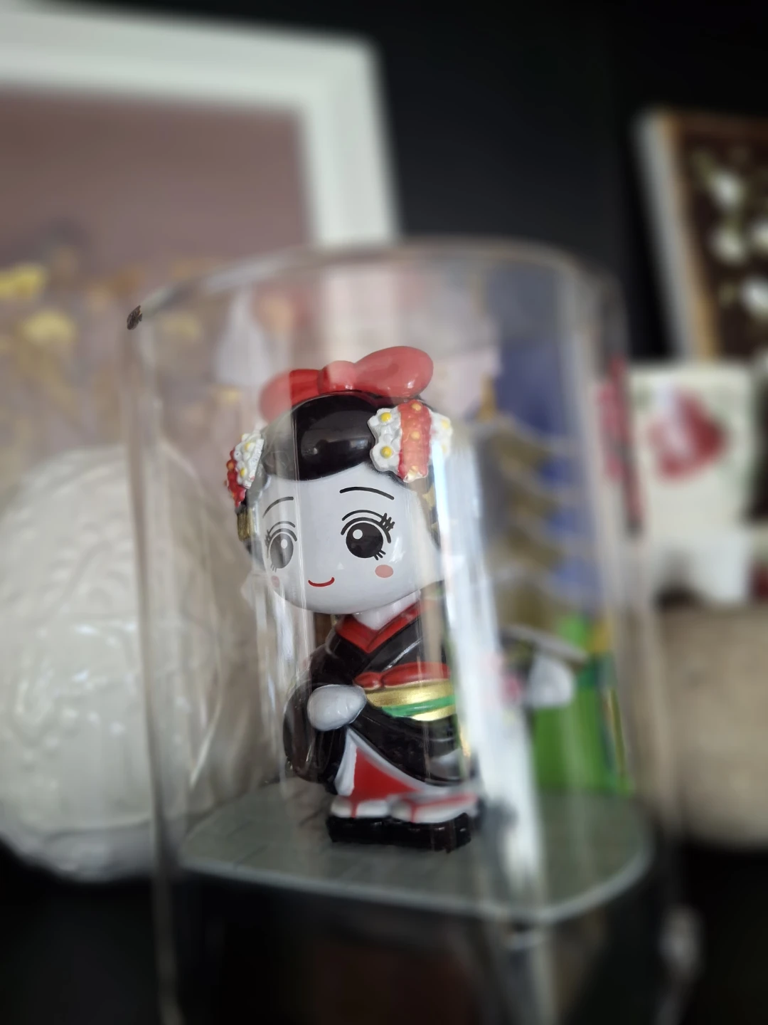 Solar Powered Dancing Geisha Figurine - photo 2