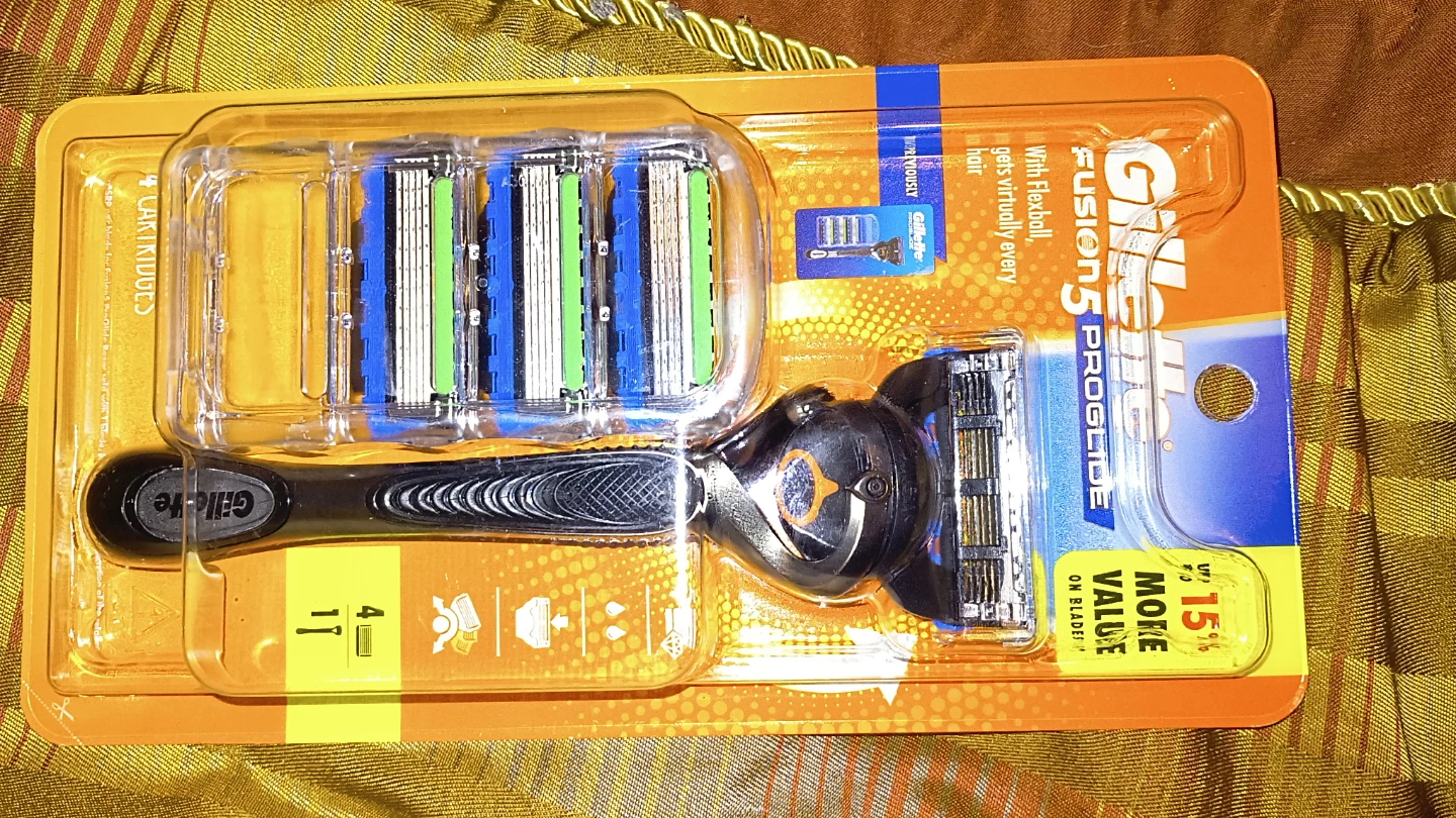 Gillette Fusion5 ProGlide Razor with 4and Cartridge pack 12ct