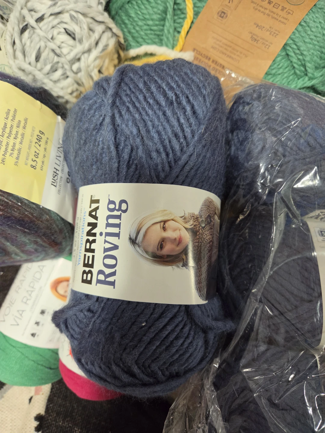 Bernat Roving Yarn - Bulky Weight - photo 3