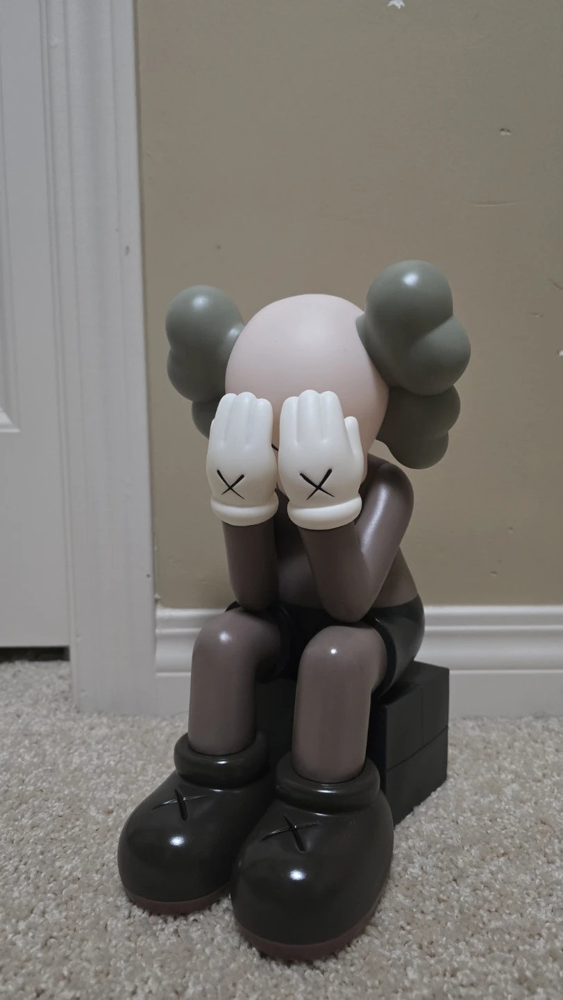Kaws Figure - photo 2