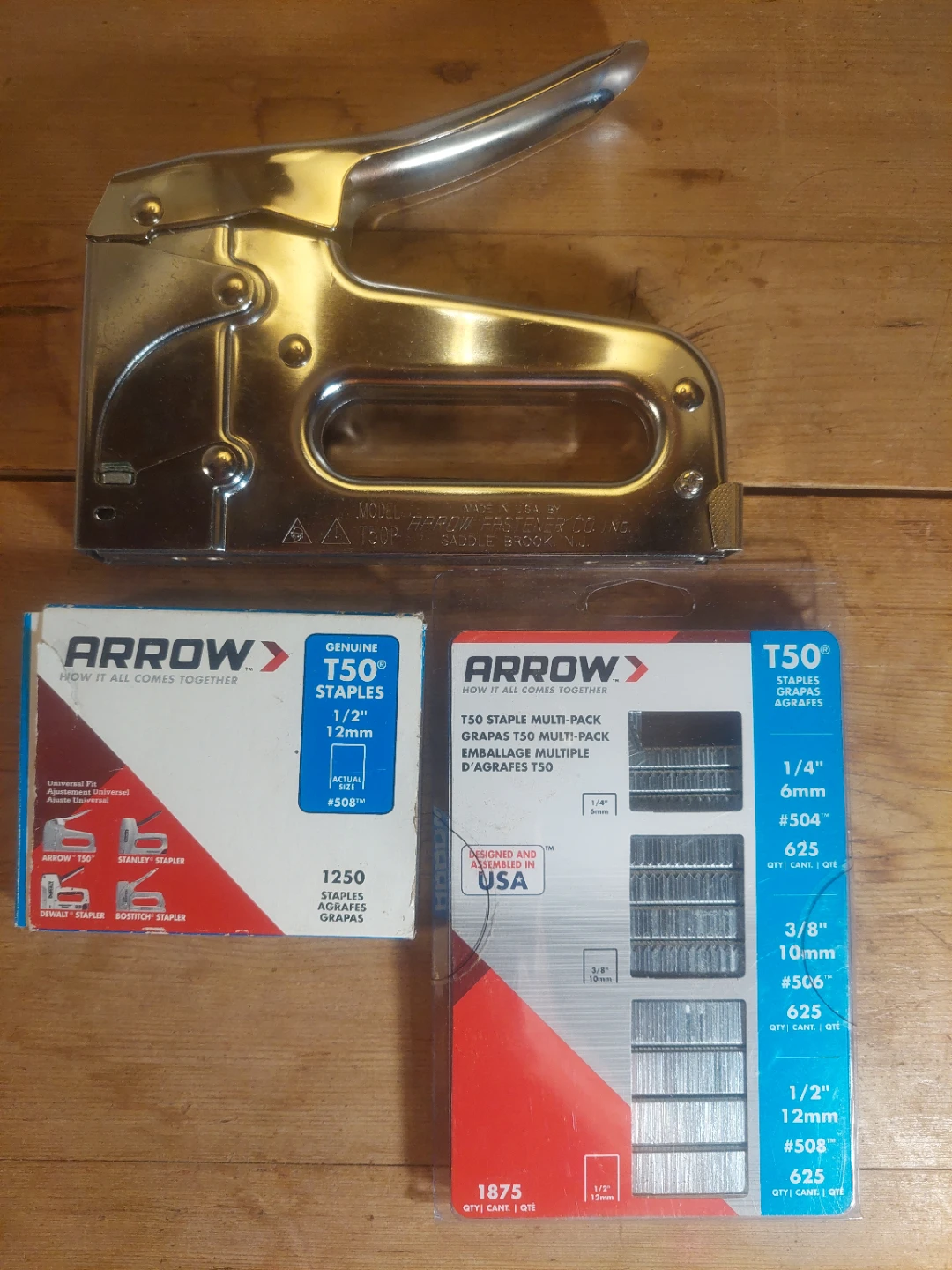 Heavy Duty Staple Gun plus Arrow Staples - photo 2