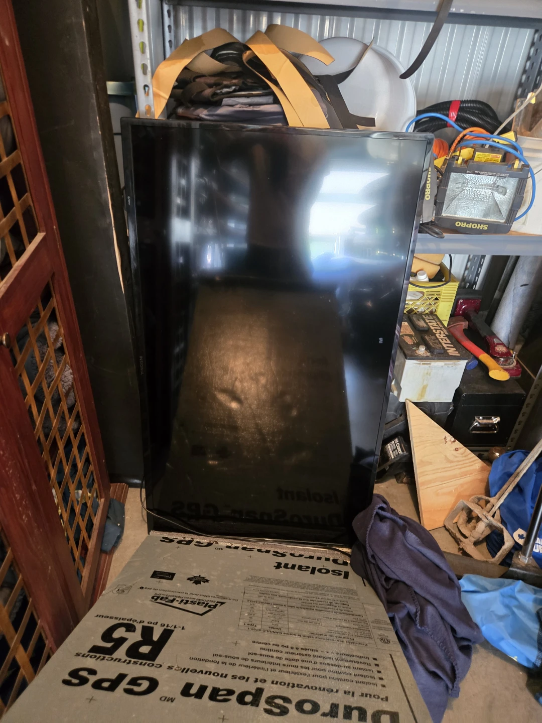 Insignia 50" 4k hd and wall mount