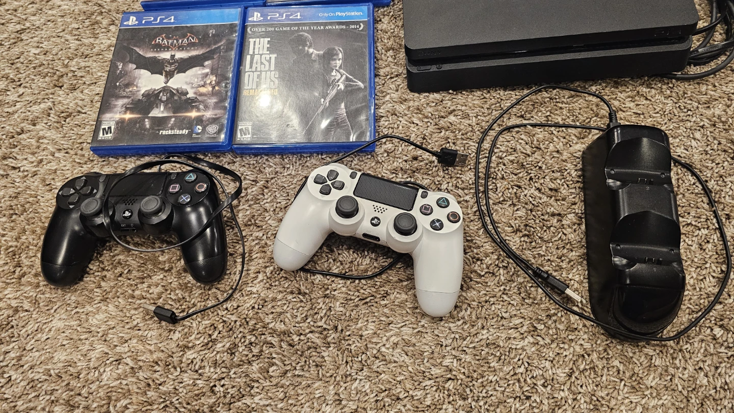 PlayStation 4, w/4 Games, 2 Controllers, & Controller Dock - photo 4