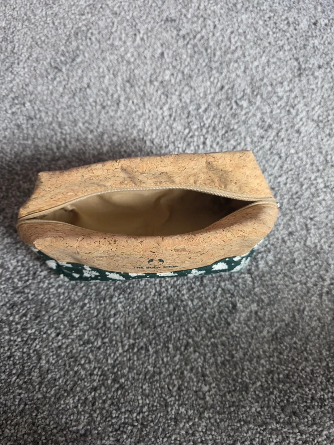 The Body Shop Cosmetic Bag - photo 3