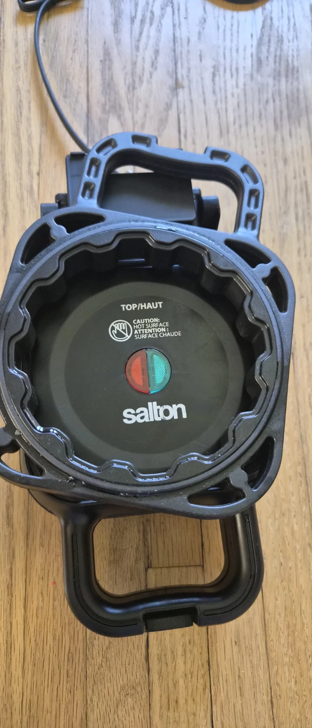 Salton Waffle Maker - photo 2
