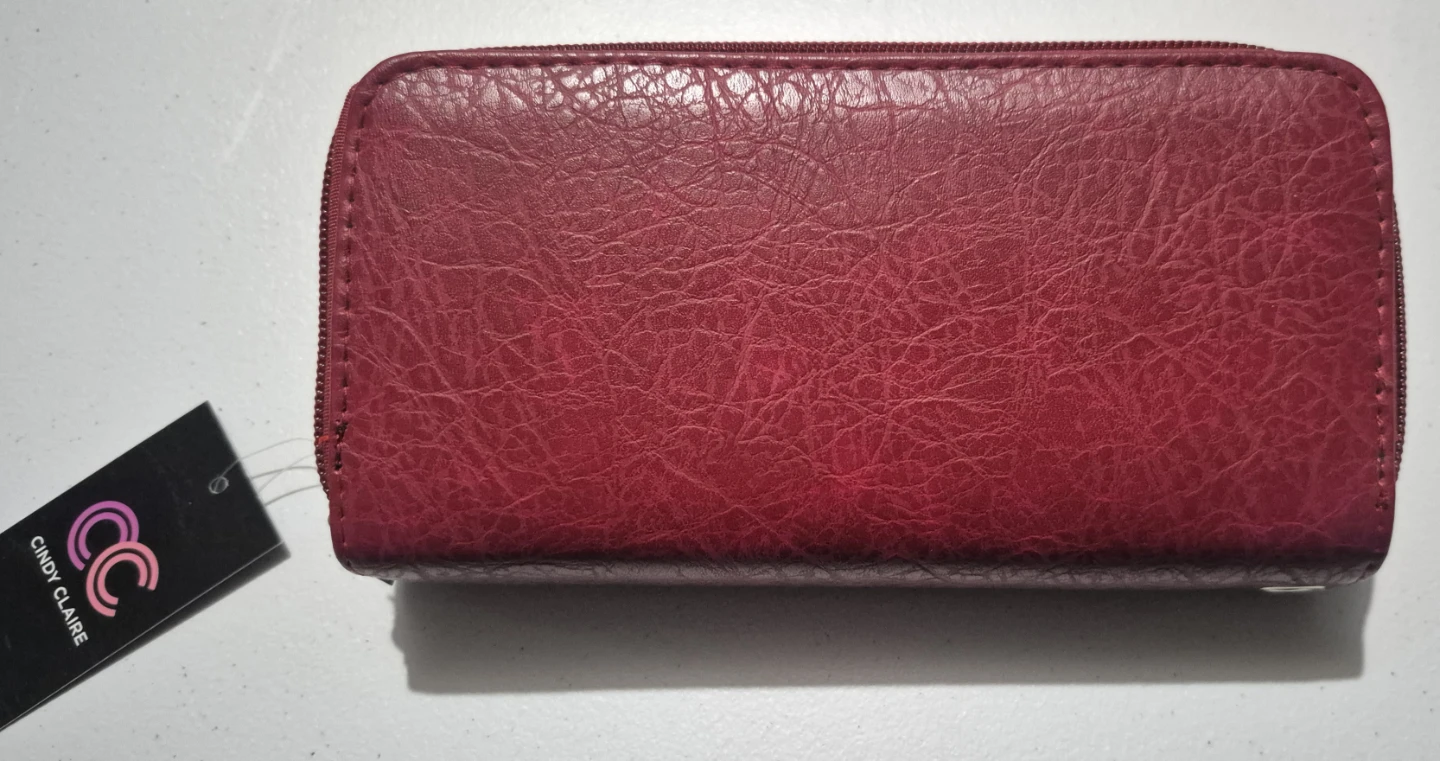 Cindy Claire Red Ladies Wallet Purse with Strap