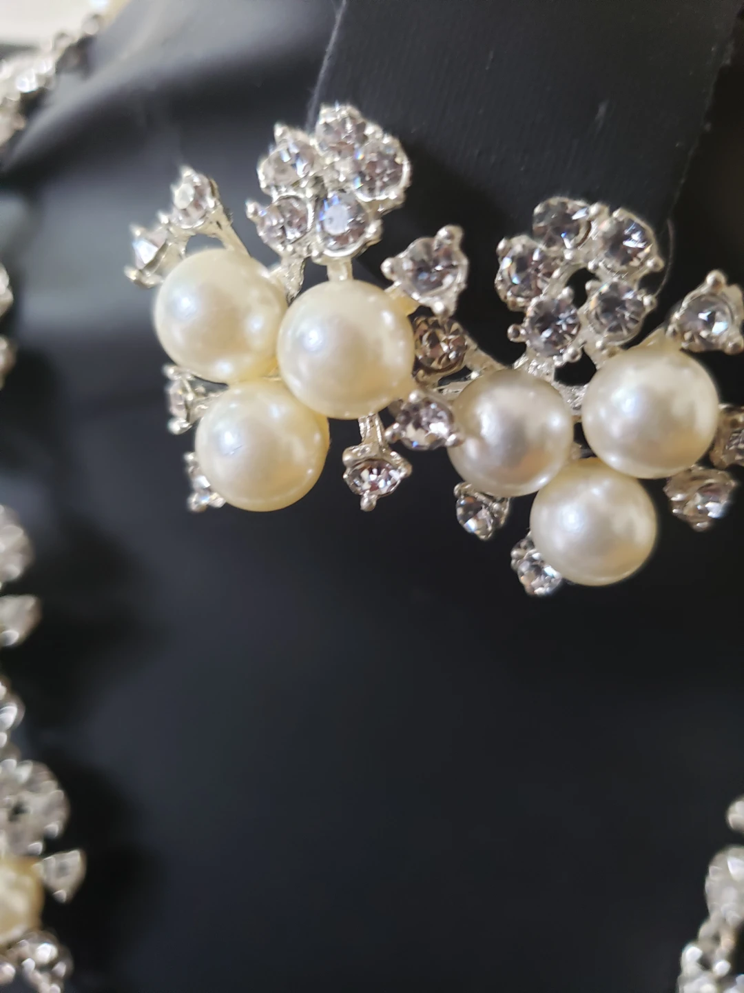 Pearl and Crystal Necklace and Earring Set - photo 3