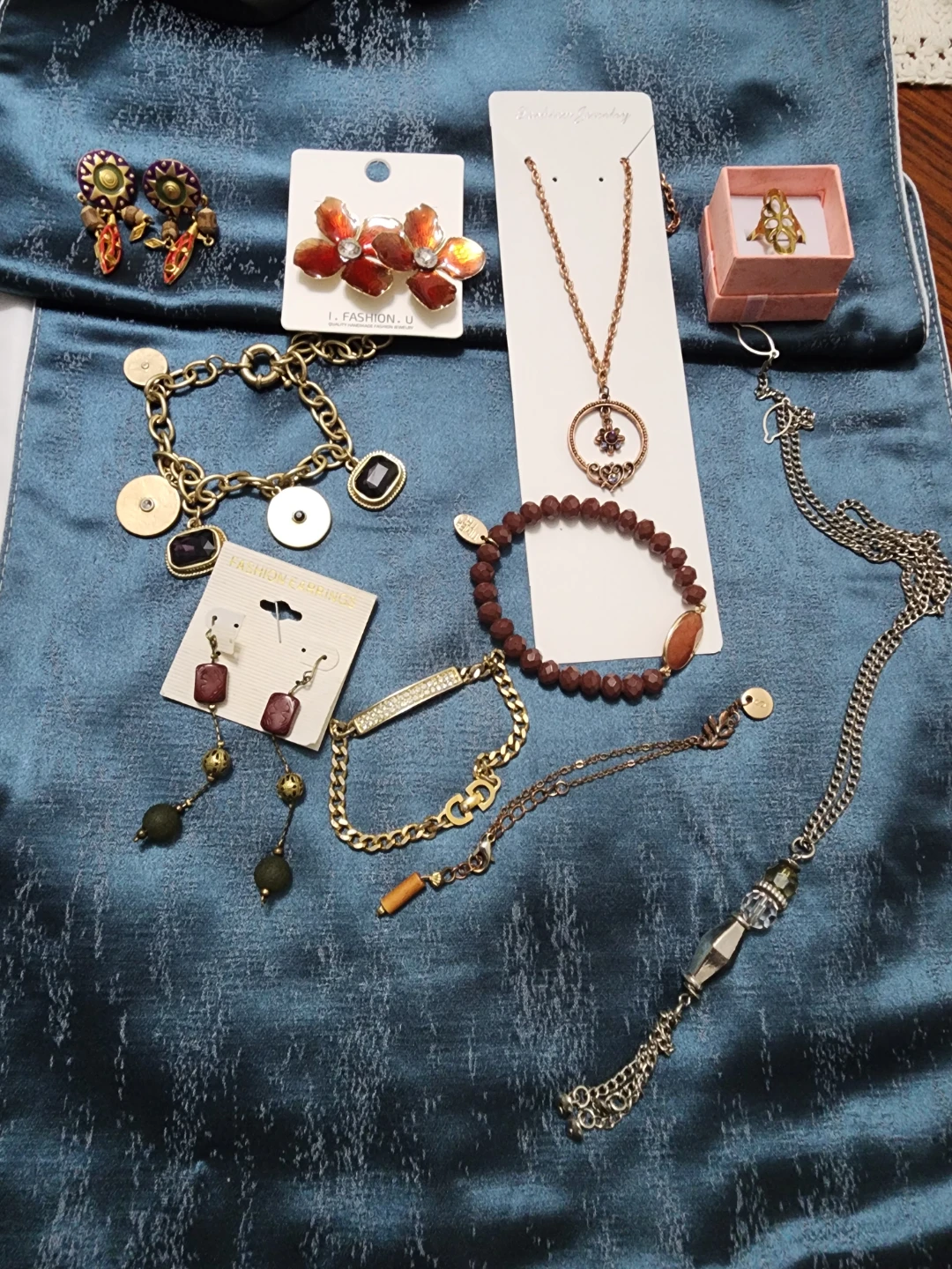 Assorted Fashion Jewelry Set