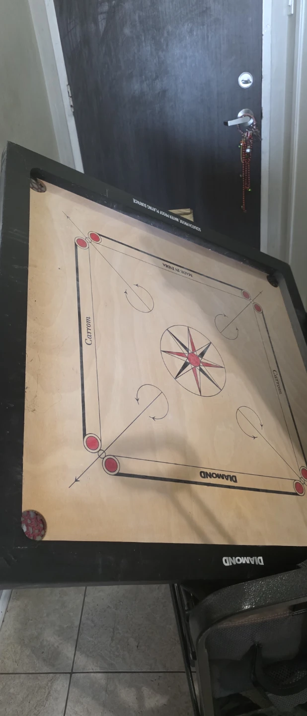 Diamond Carrom Board