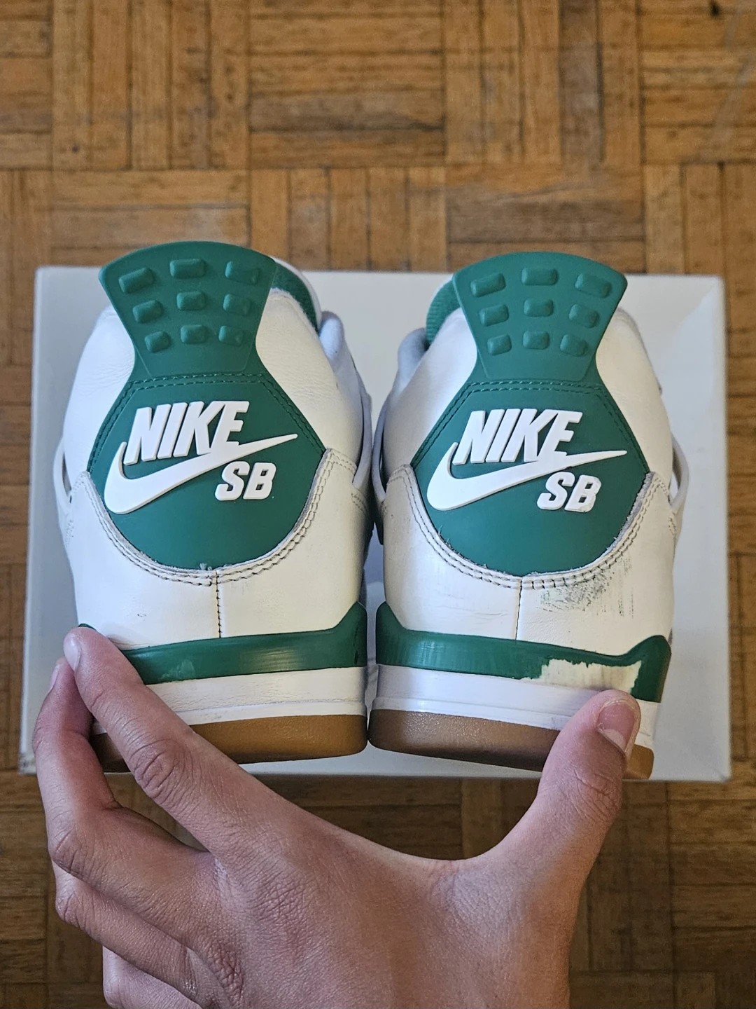 Air Jordan 4 SB Pine Green - photo 2