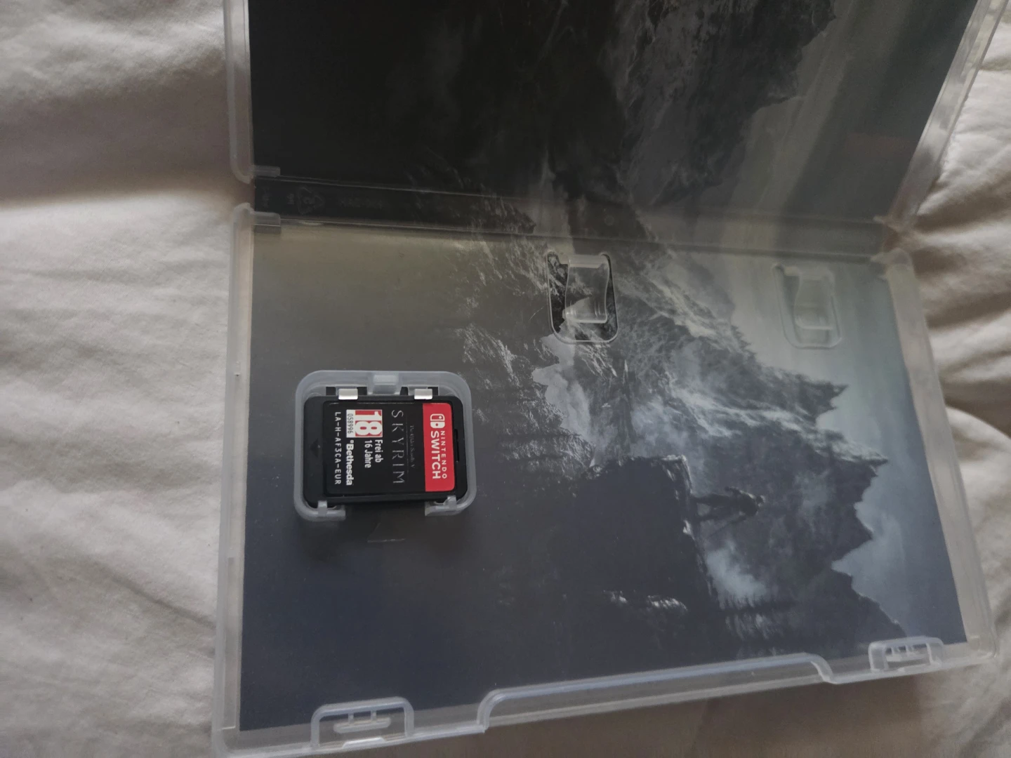 The Elder Scrolls V: Skyrim Nintendo Switch Game - photo 2