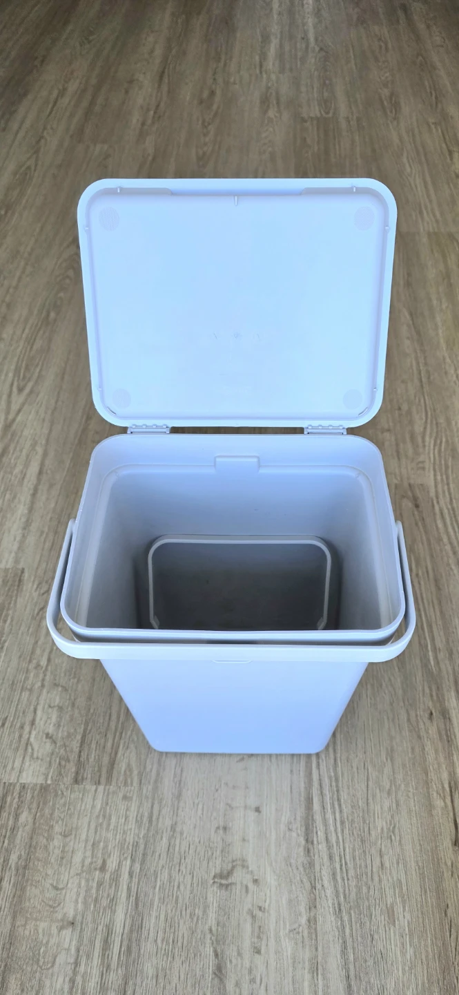 [Moving Sale] IKEA HÅLLBAR 10L + Trash Can/Poubelle à pédale - photo 3