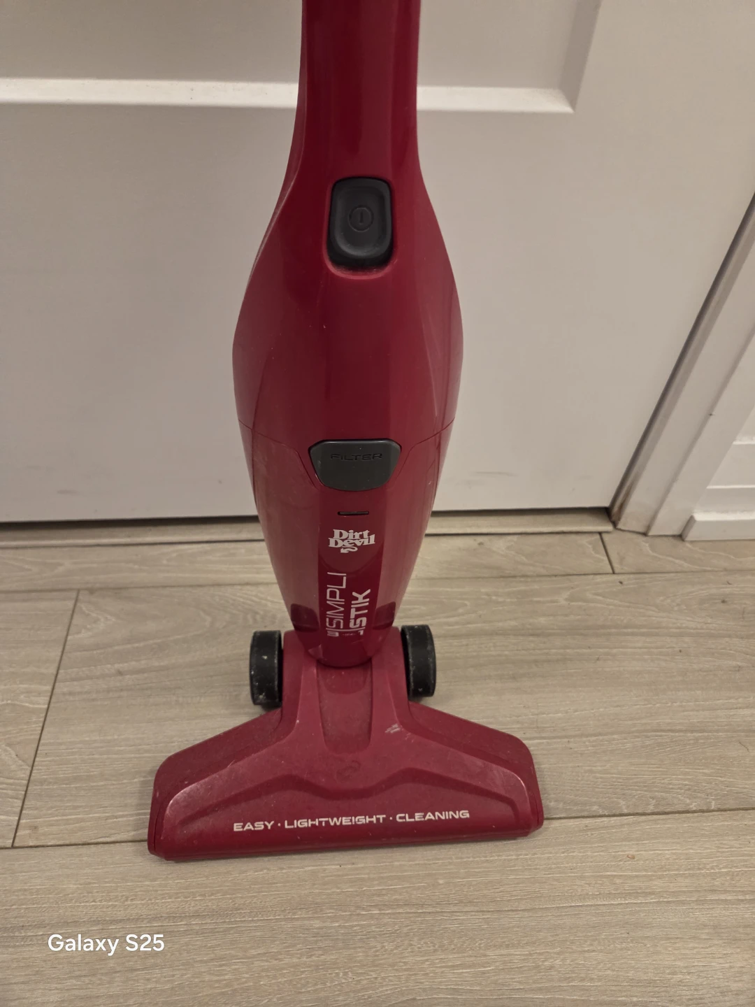 Dirt Devil Simpli-Stik Vacuum - photo 5