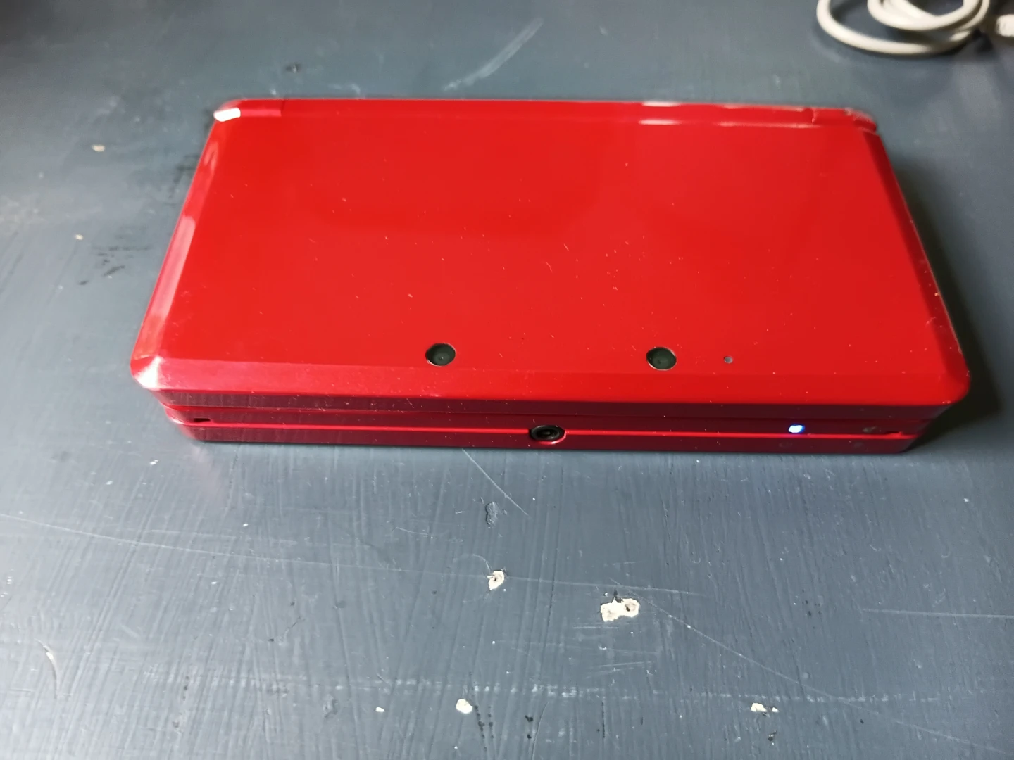 Nintendo 3DS Red with Games case and charger - photo 4