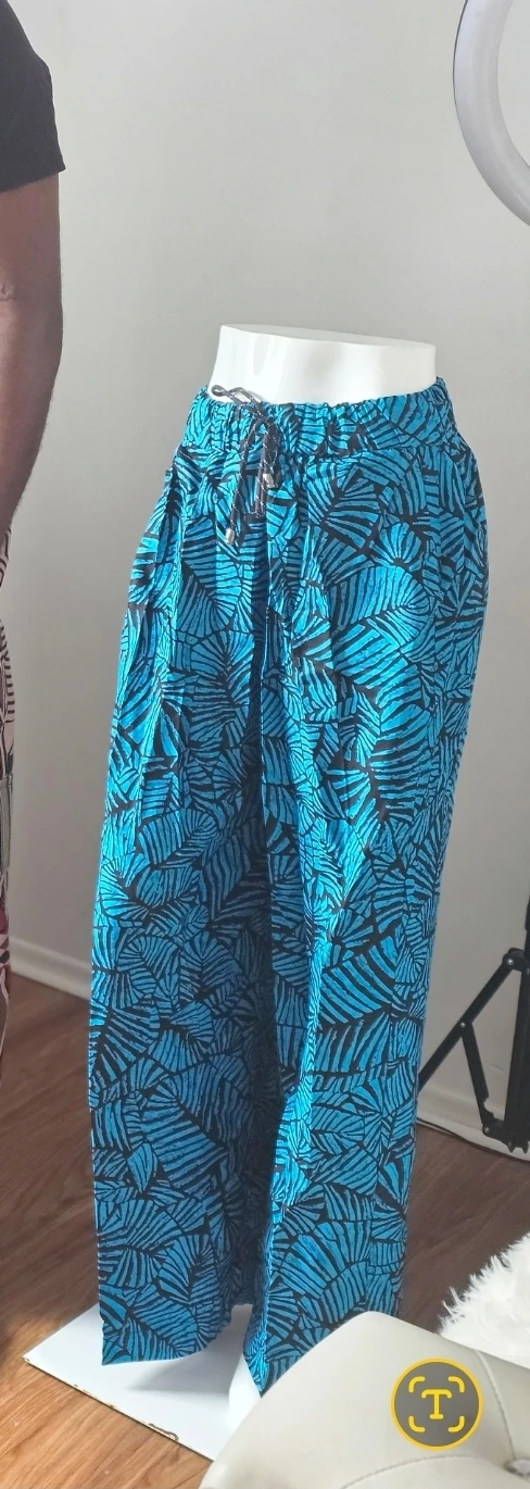 Blue Leaf Print Lounge Pants