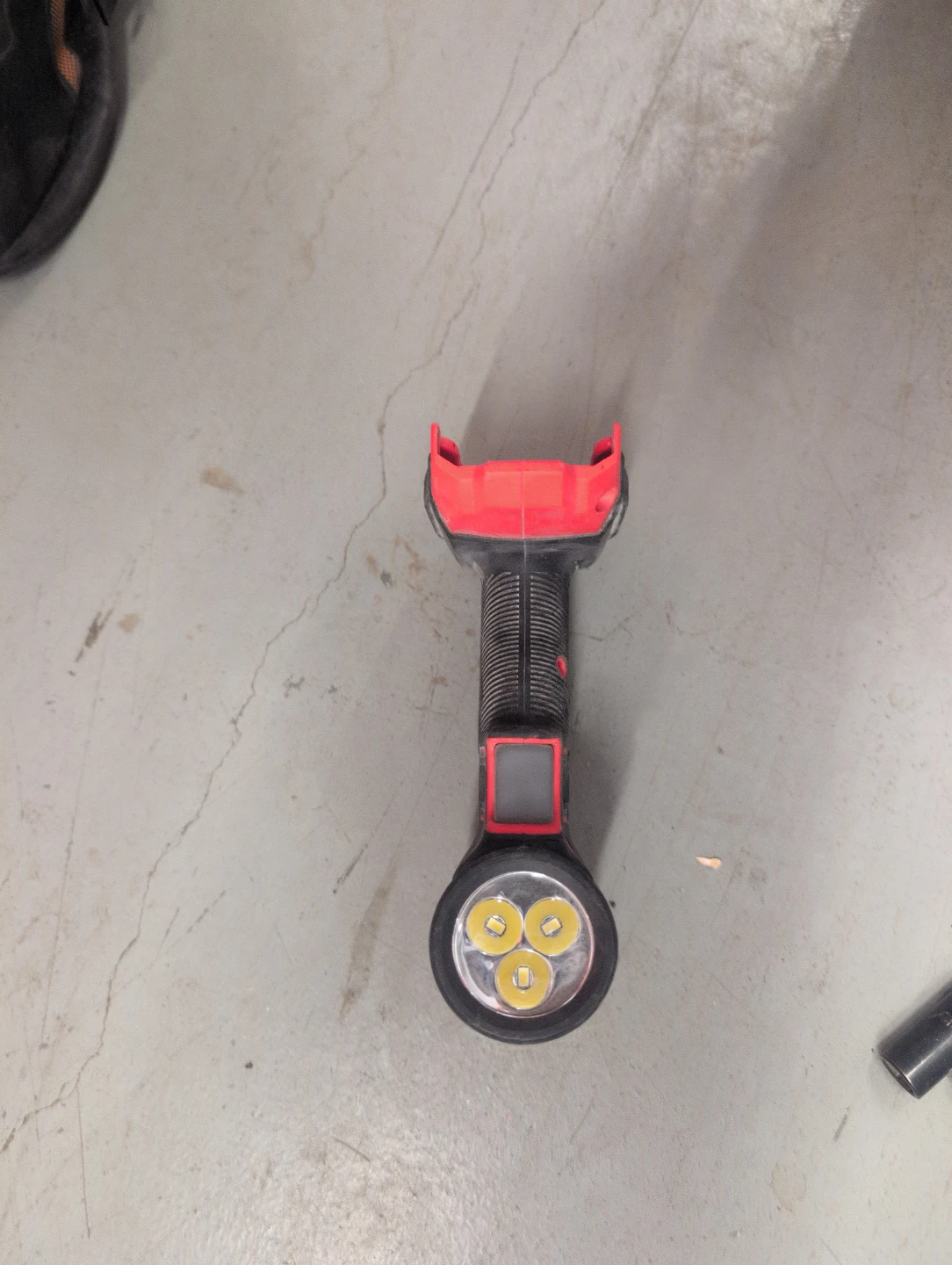 Craftsman Cordless Work Light - photo 2