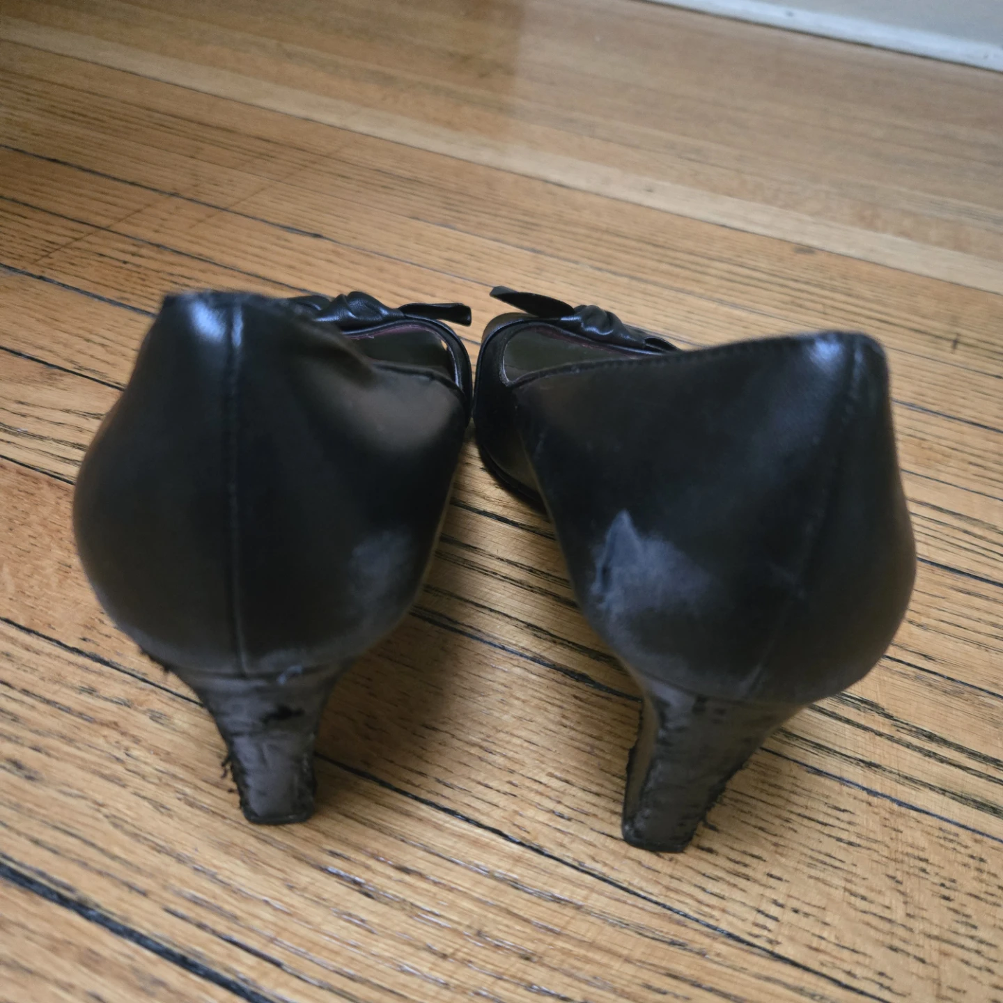 Black Peep-Toe Heels with Bow Accent - photo 2