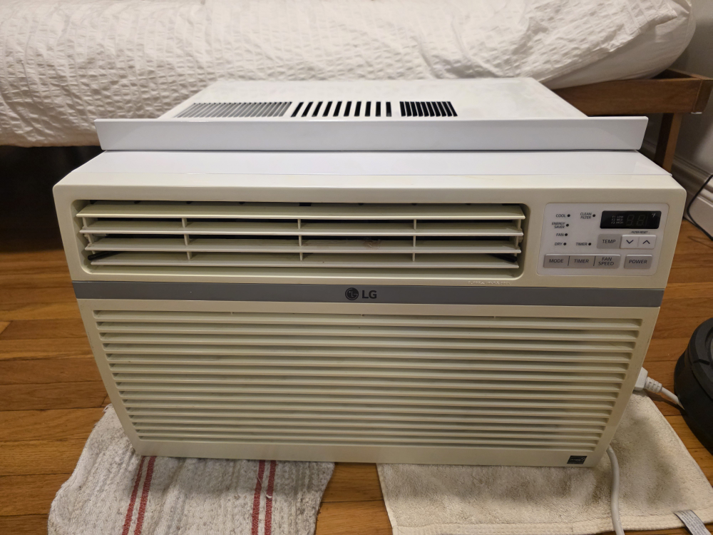 LG LW8019ER Room Air Conditioner - photo 2