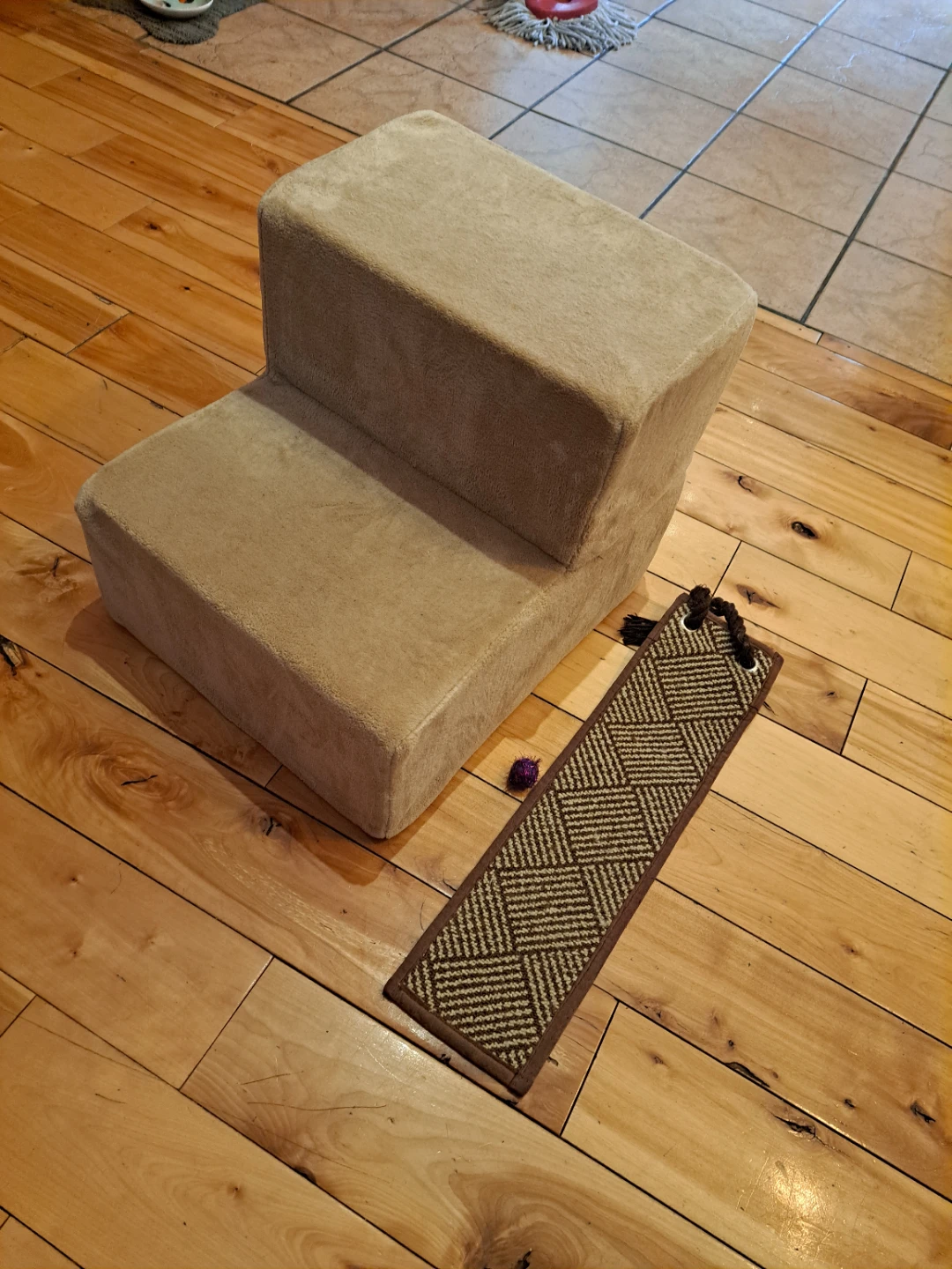 Tan 2-Step Pet Stairs