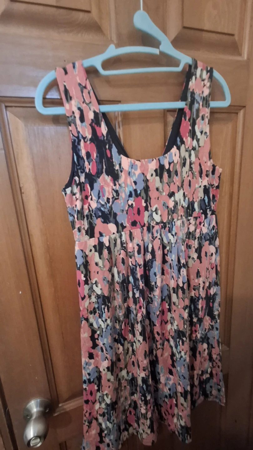 clothes $5-$10 - photo 4